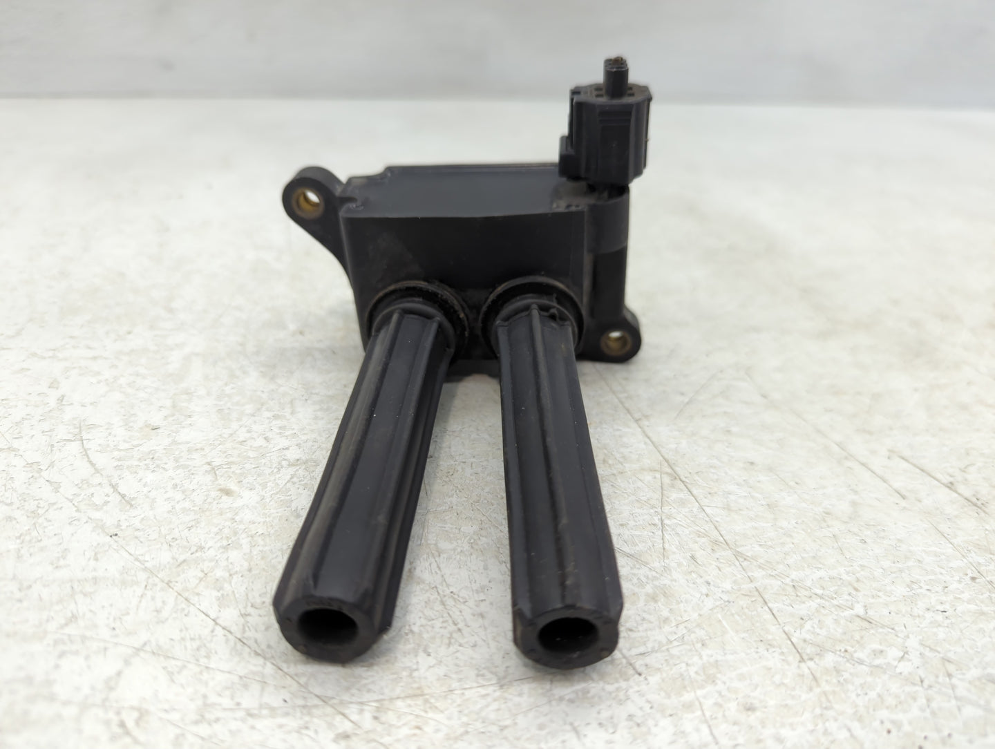 2005-2022 Chrysler 300 Ignition Coil Igniter Pack - Oemusedautoparts1.com