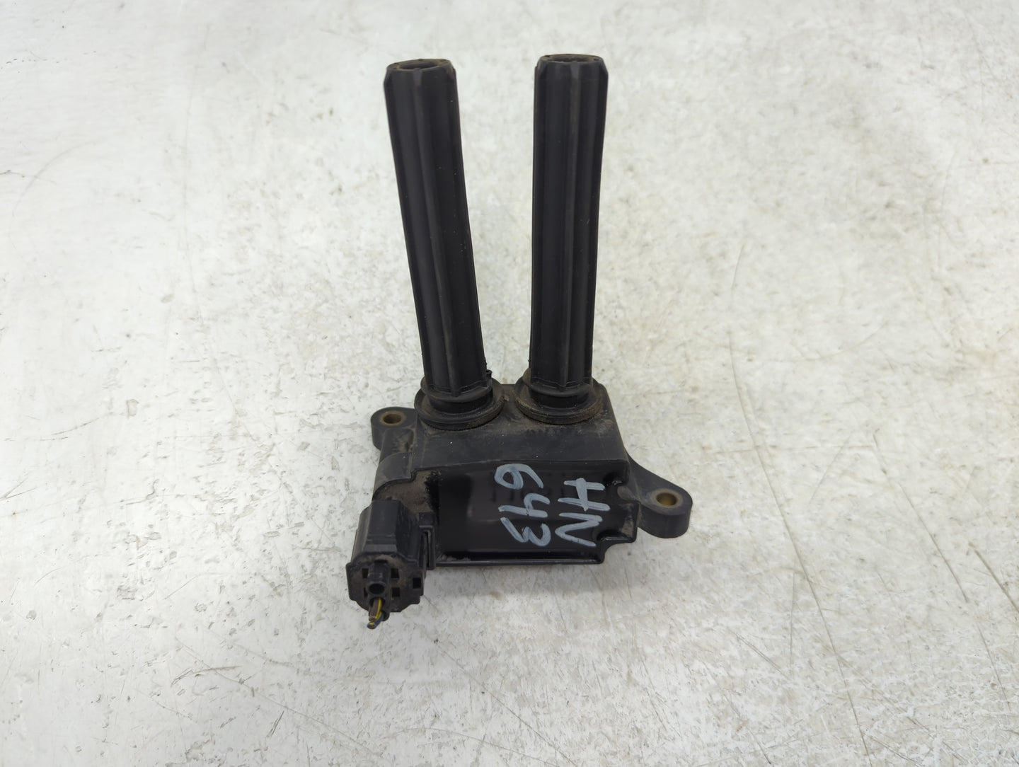 2005-2022 Chrysler 300 Ignition Coil Igniter Pack - Oemusedautoparts1.com