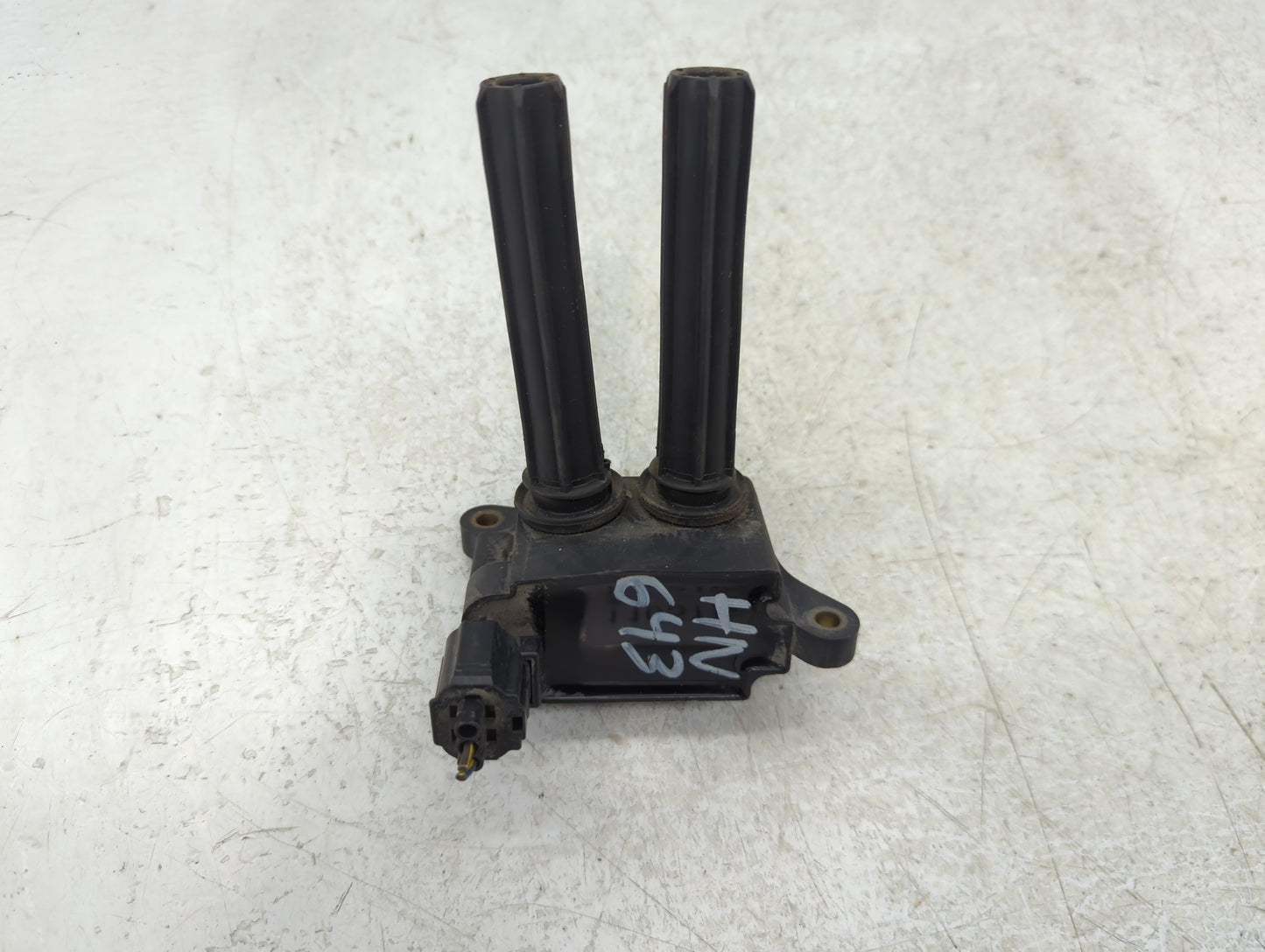2005-2022 Chrysler 300 Ignition Coil Igniter Pack - Oemusedautoparts1.com