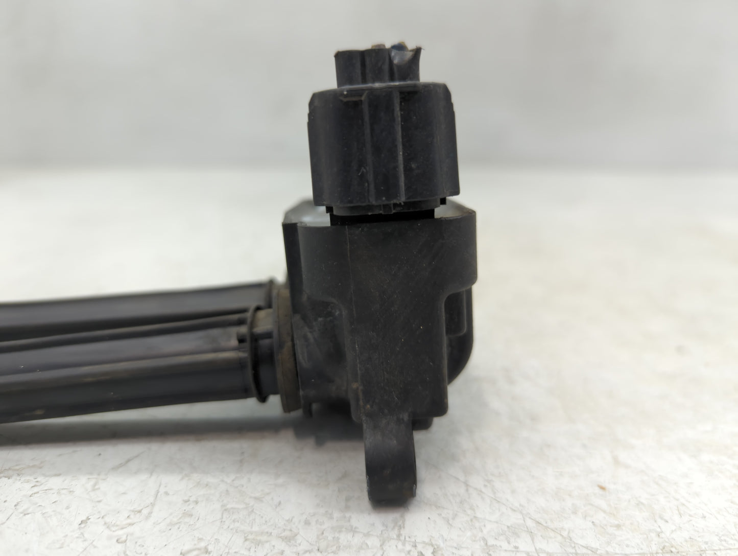 2005-2022 Chrysler 300 Ignition Coil Igniter Pack - Oemusedautoparts1.com