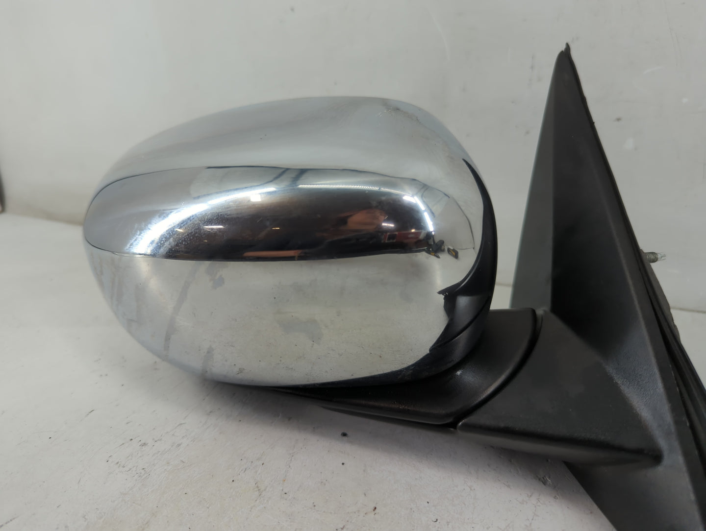 2005-2010 Chrysler 300 Side Mirror Replacement Passenger Right View Door Mirror P/N:E11015628 Fits OEM Used Auto Parts - Oem