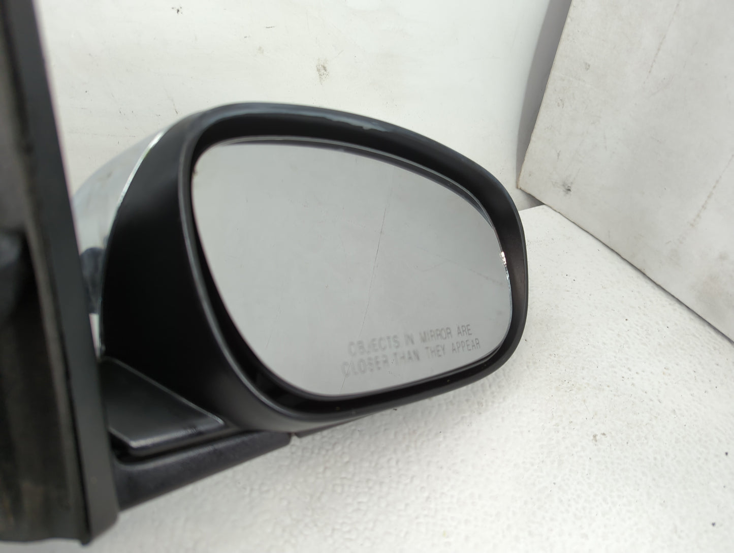 2005-2010 Chrysler 300 Side Mirror Replacement Passenger Right View Door Mirror P/N:E11015628 Fits OEM Used Auto Parts - Oem