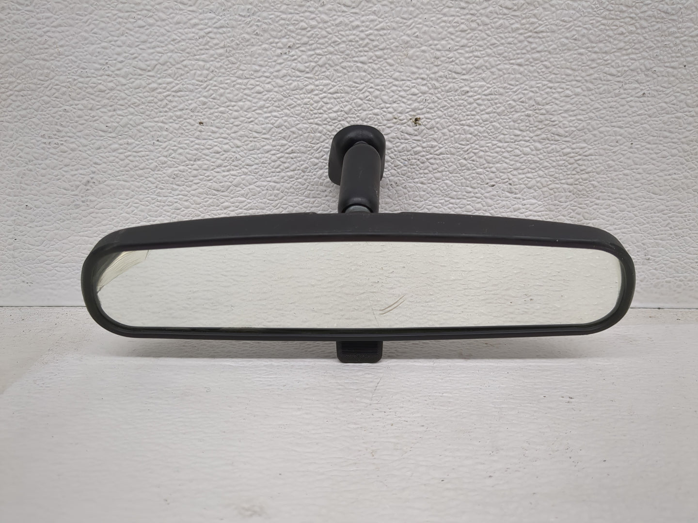 2005-2010 Chrysler 300 Interior Rear View Mirror Replacement OEM Fits OEM Used Auto Parts - Oemusedautoparts1.com