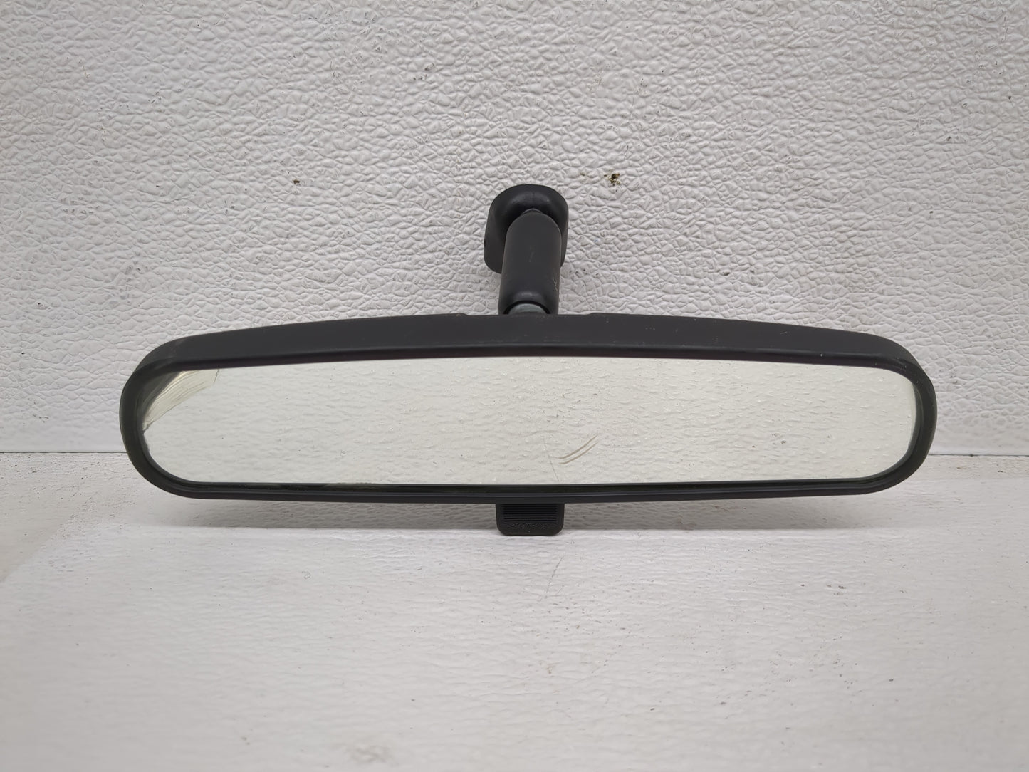 2005-2010 Chrysler 300 Interior Rear View Mirror Replacement OEM Fits OEM Used Auto Parts - Oemusedautoparts1.com