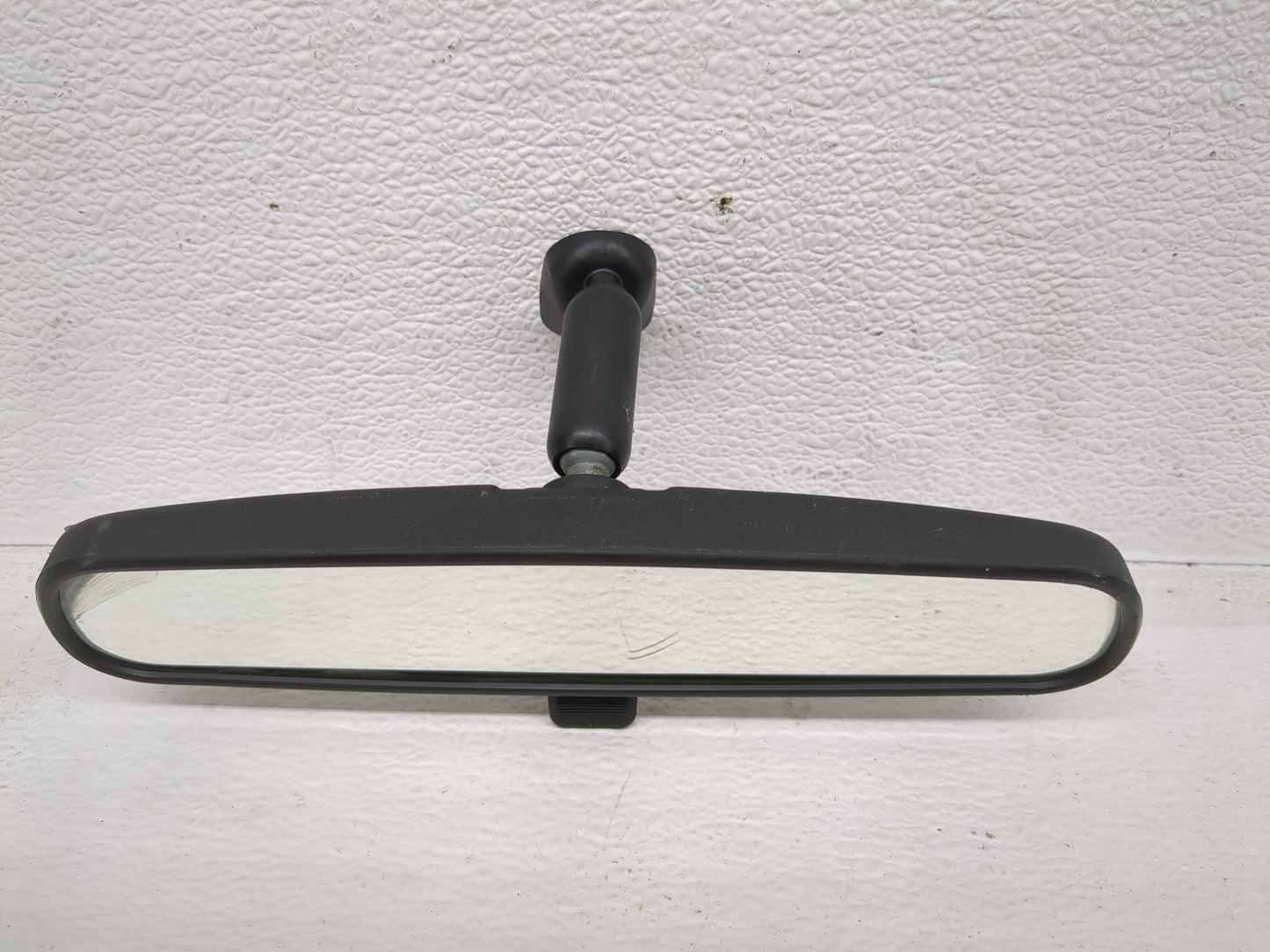 2005-2010 Chrysler 300 Interior Rear View Mirror Replacement OEM Fits OEM Used Auto Parts - Oemusedautoparts1.com