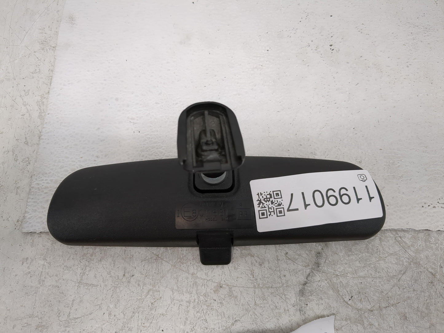 2005-2010 Chrysler 300 Interior Rear View Mirror Replacement OEM Fits OEM Used Auto Parts - Oemusedautoparts1.com