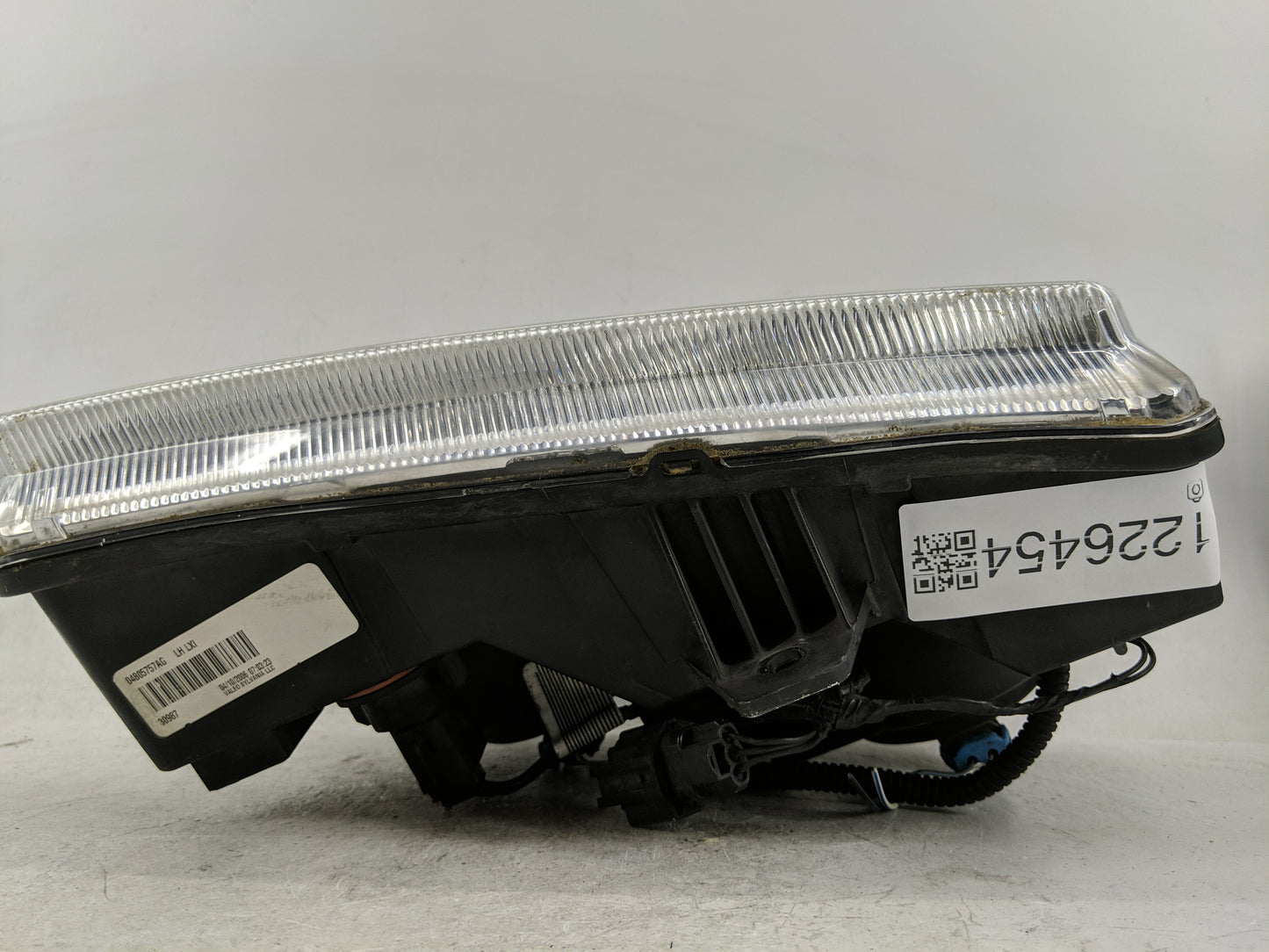2005-2007 Chrysler 300 Driver Left Oem Head Light Headlight Lamp - Oemusedautoparts1.com
