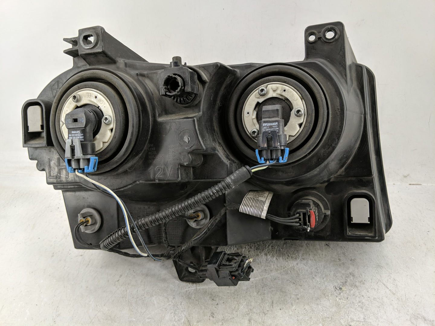 2005-2007 Chrysler 300 Driver Left Oem Head Light Headlight Lamp - Oemusedautoparts1.com