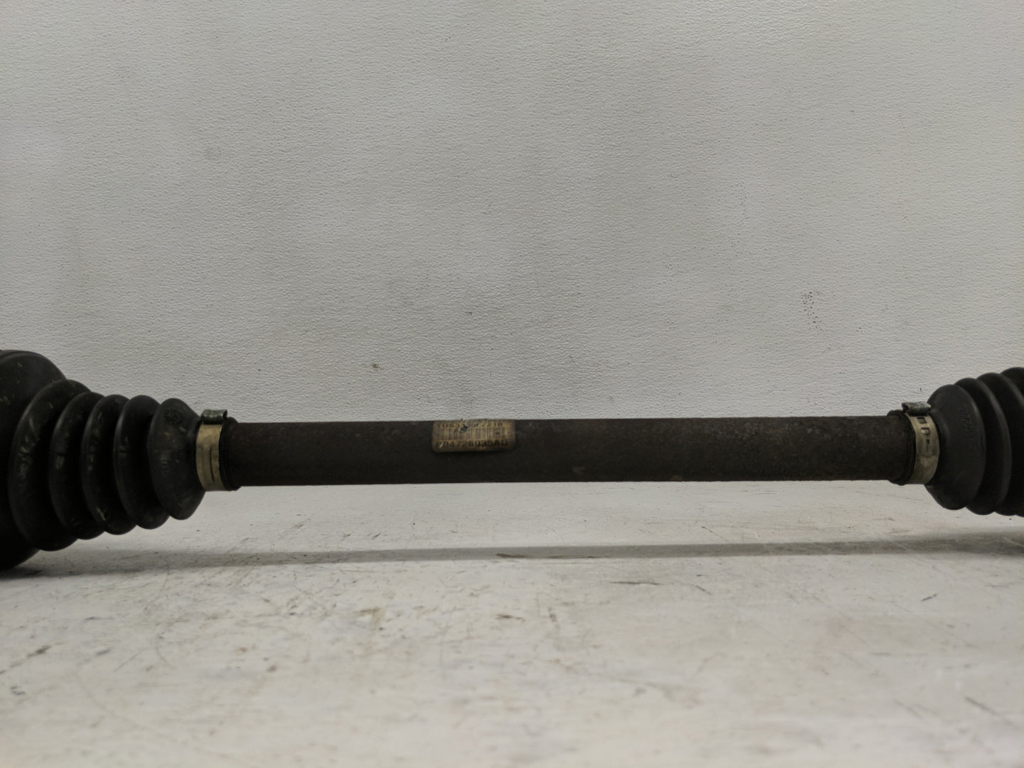 2005-2008 Chrysler 300 Axle Shaft Front Driver Cv C/v - Oemusedautoparts1.com