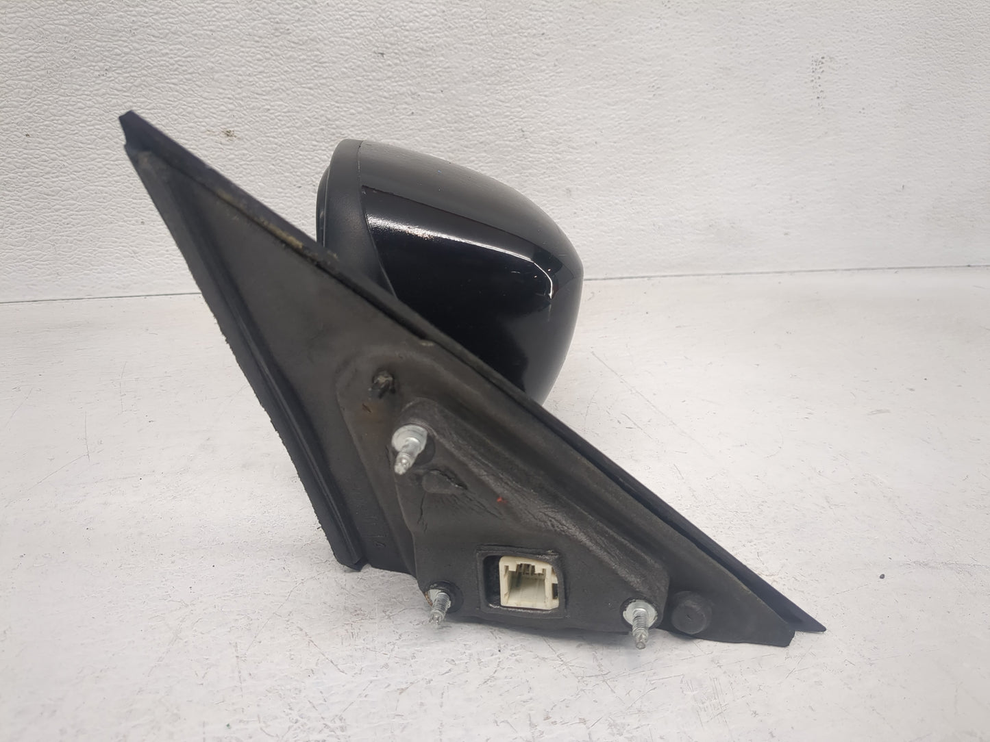 2006 Chrysler 300 Side Mirror Replacement Driver Left View Door Mirror P/N:E11015628 Fits OEM Used Auto Parts - Oemusedautop