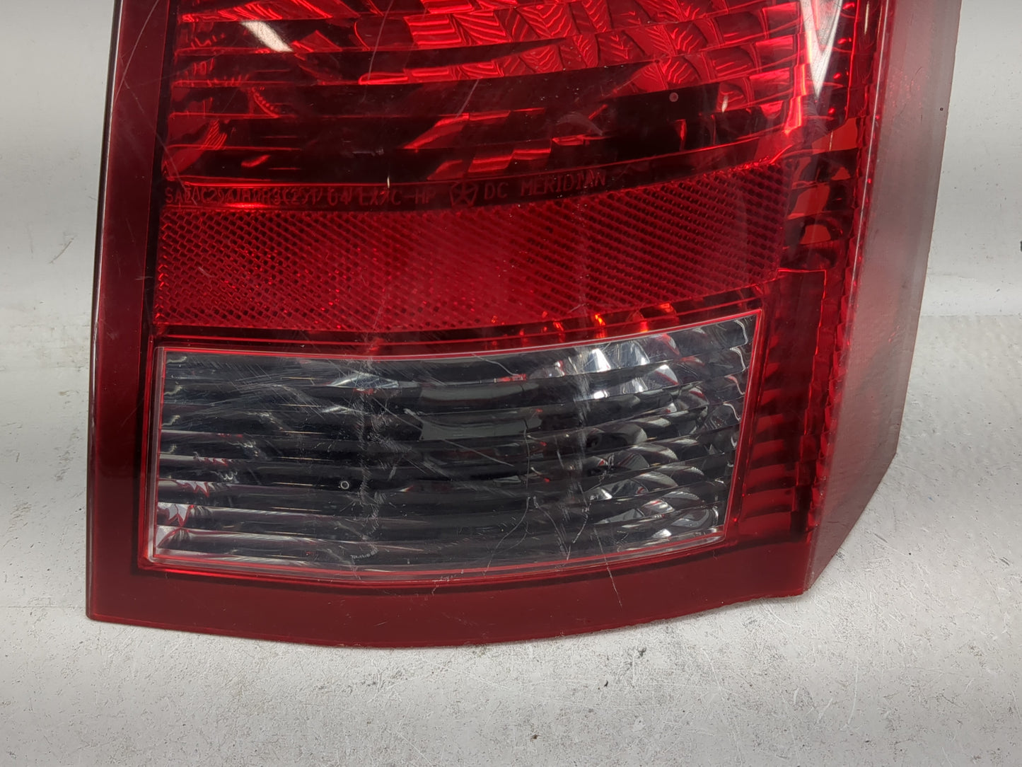 2005-2007 Chrysler 300 Tail Light Assembly Passenger Right OEM Fits Fits 2005 2006 2007 OEM Used Auto Parts - Oemusedautopar