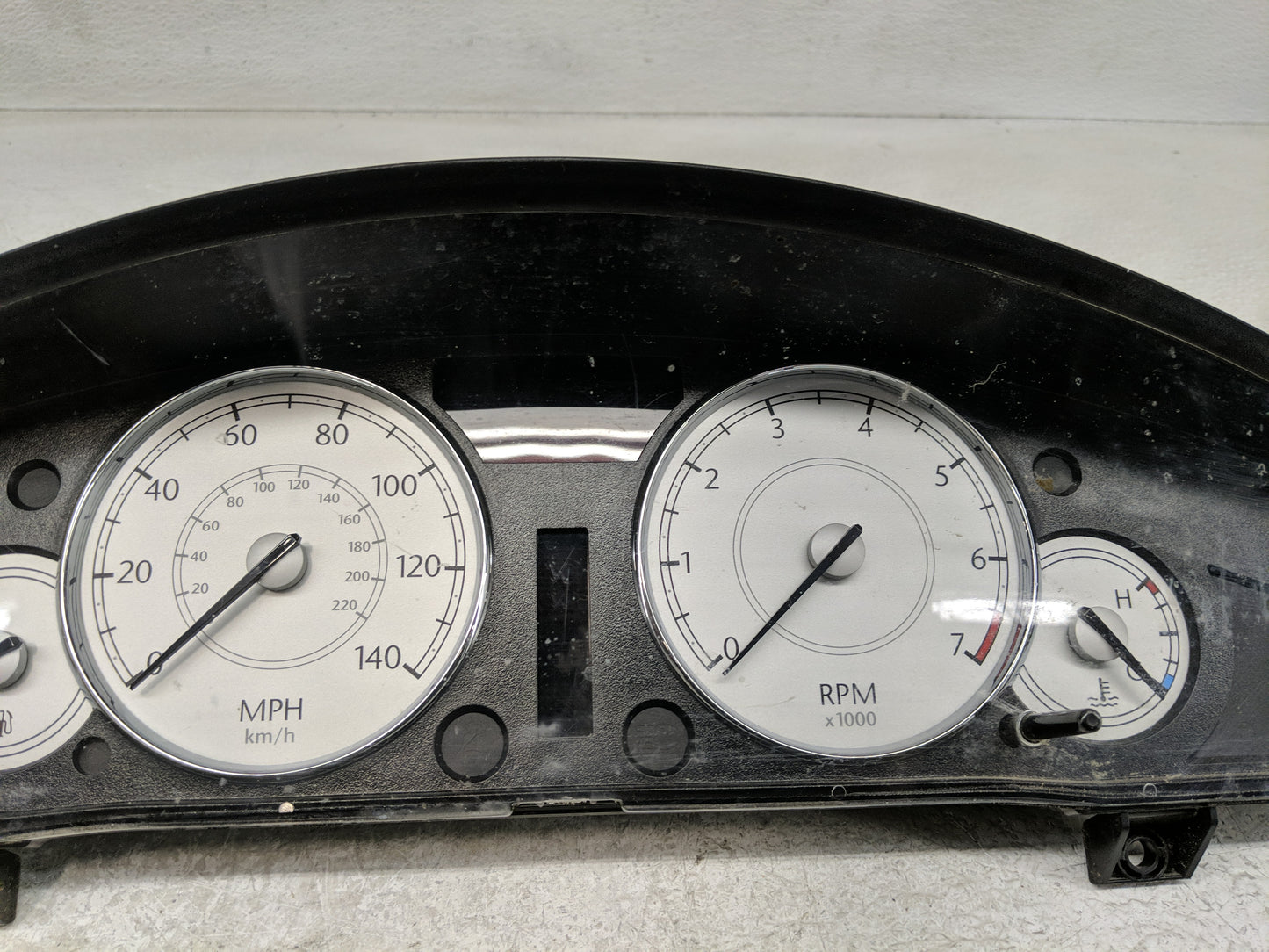 2006 Chrysler 300 Instrument Cluster Speedometer Gauges P/N:P56044939AF Fits OEM Used Auto Parts - Oemusedautoparts1.com