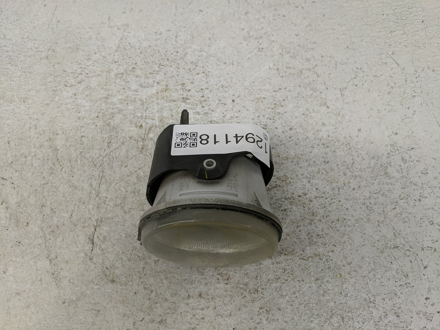 2005-2010 Chrysler 300 Driver Left Oem Fog Light Lamp 1294118 - Oemusedautoparts1.com