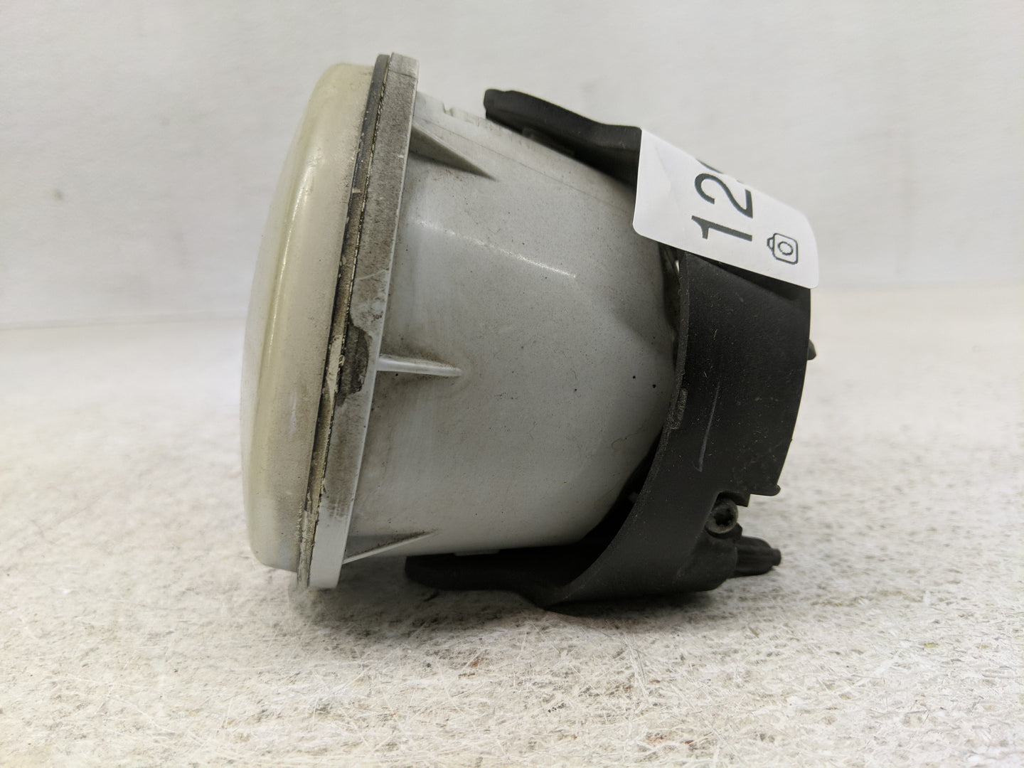 2005-2010 Chrysler 300 Driver Left Oem Fog Light Lamp - Oemusedautoparts1.com