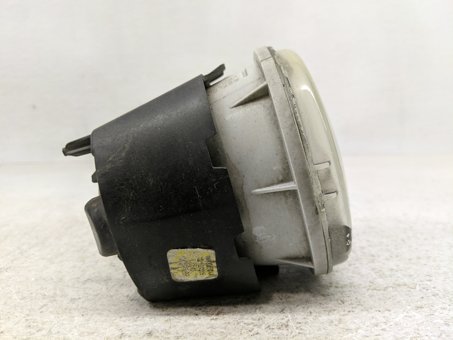 2005-2010 Chrysler 300 Driver Left Oem Fog Light Lamp - Oemusedautoparts1.com