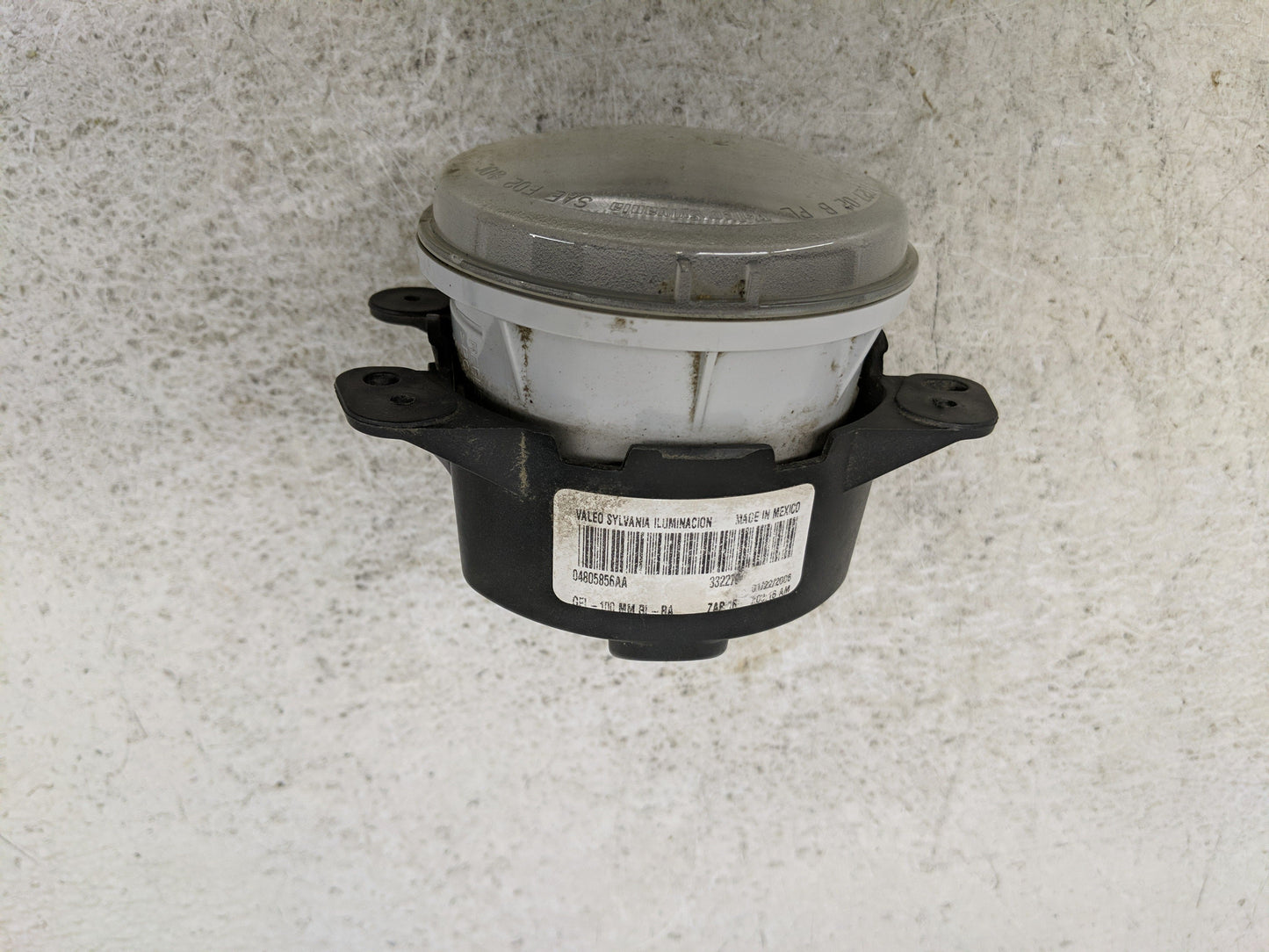 2005-2010 Chrysler 300 Driver Left Oem Fog Light Lamp - Oemusedautoparts1.com