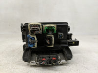 2006-2007 Chrysler 300 Fusebox Fuse Box Panel Relay Module P/N:P04692031AJ A Fits Fits 2006 2007 OEM Used Auto Parts - Oemus