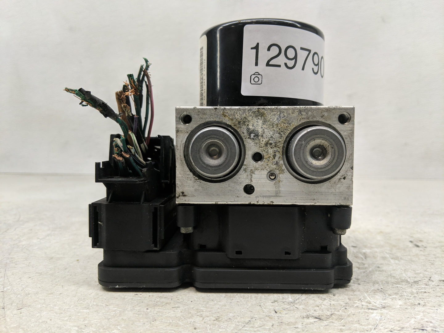 2005-2007 Chrysler 300 ABS Pump Control Module Replacement P/N:P0477942AE Fits Fits 2005 2006 2007 OEM Used Auto Parts - Oem