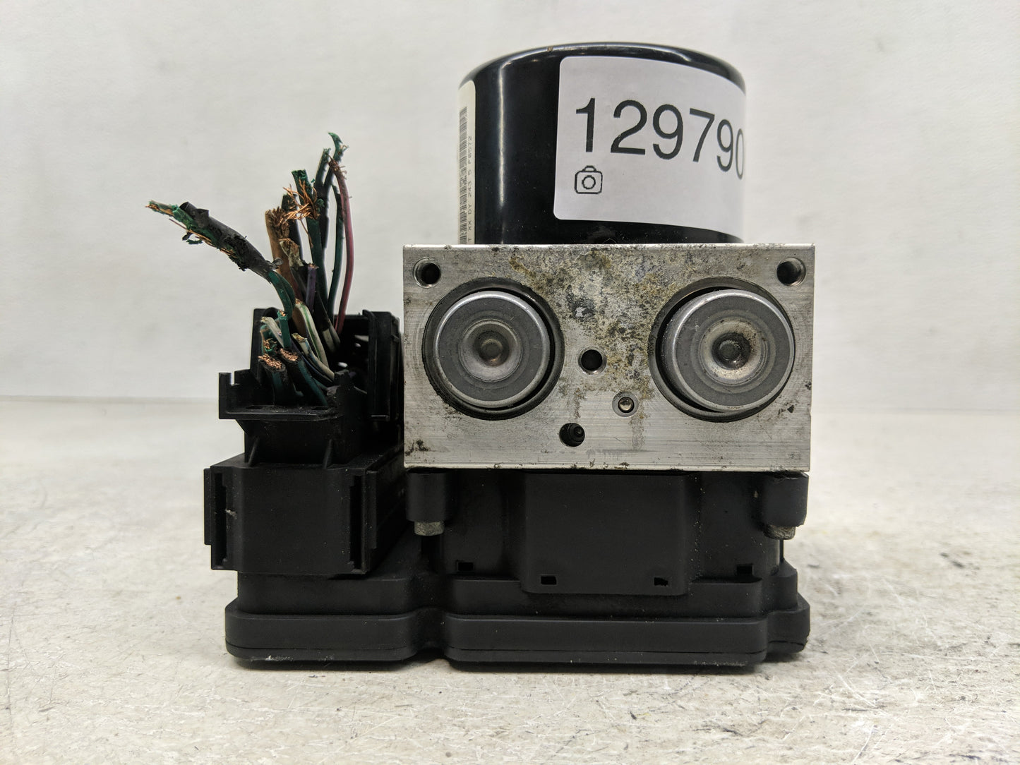 2005-2007 Chrysler 300 ABS Pump Control Module Replacement P/N:P0477942AE Fits Fits 2005 2006 2007 OEM Used Auto Parts - Oem