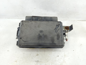 2006-2007 Chrysler 300 Fusebox Fuse Box Panel Relay Module P/N:7140-1914-30 Fits Fits 2006 2007 OEM Used Auto Parts - Oemuse