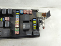 2006-2007 Chrysler 300 Fusebox Fuse Box Panel Relay Module P/N:7140-1914-30 Fits Fits 2006 2007 OEM Used Auto Parts - Oemuse