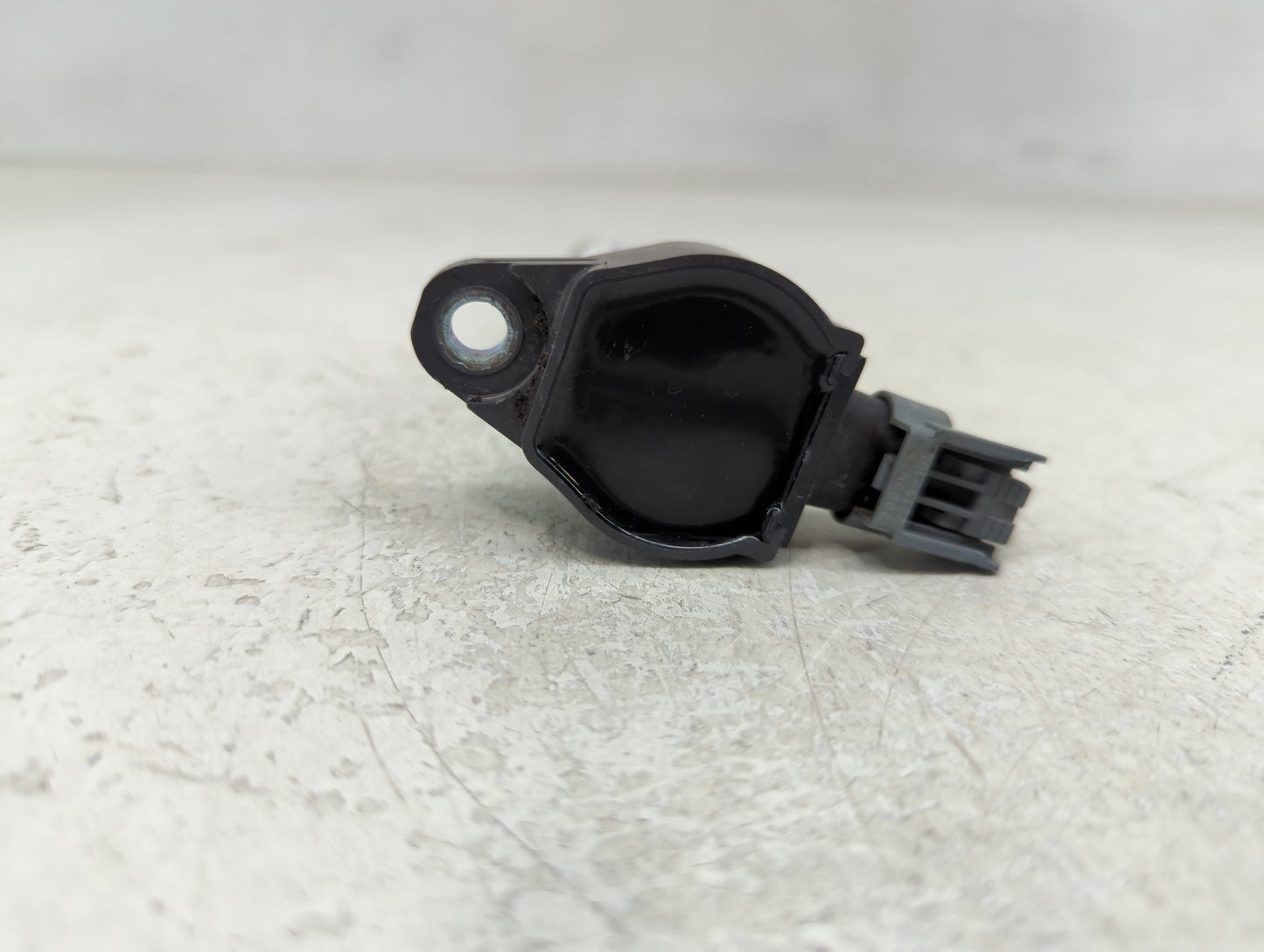 2006-2010 Chrysler 300 Ignition Coil Igniter Pack - Oemusedautoparts1.com
