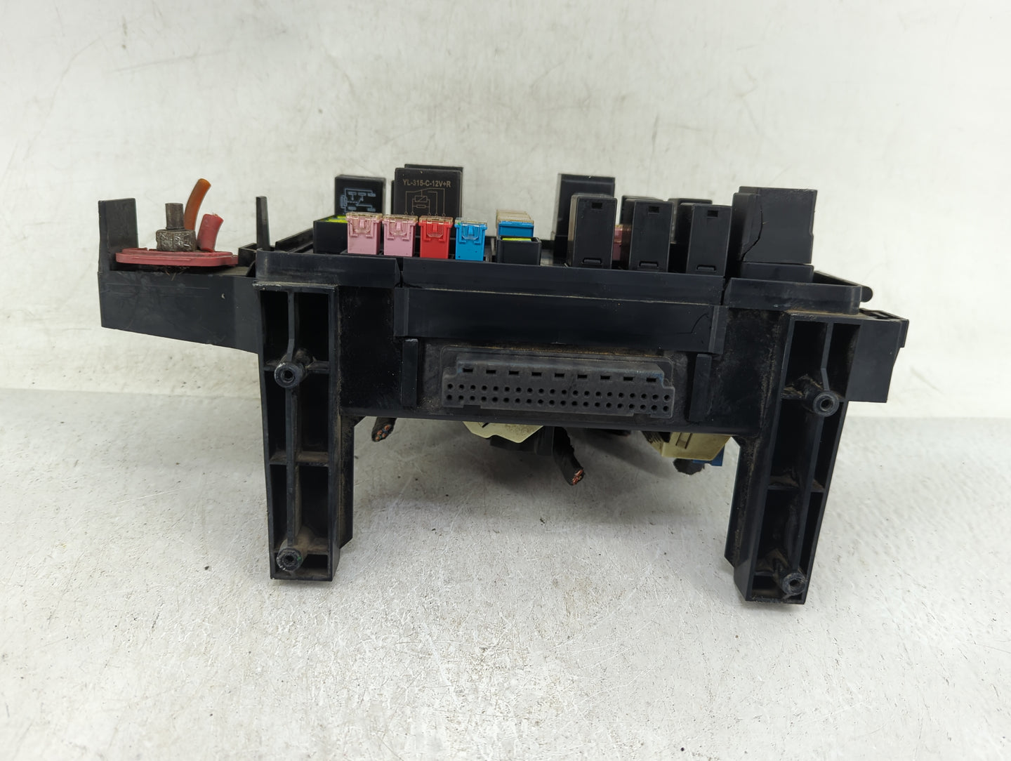 2006-2007 Chrysler 300 Fusebox Fuse Box Panel Relay Module P/N:7140-1914-30 Fits Fits 2006 2007 OEM Used Auto Parts - Oemuse