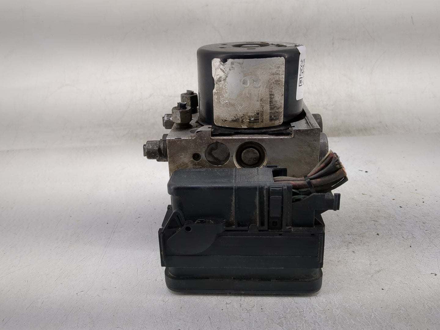2005-2007 Chrysler 300 ABS Pump Control Module Replacement P/N:00401231C4 P0477942AE Fits Fits 2005 2006 2007 OEM Used Auto 
