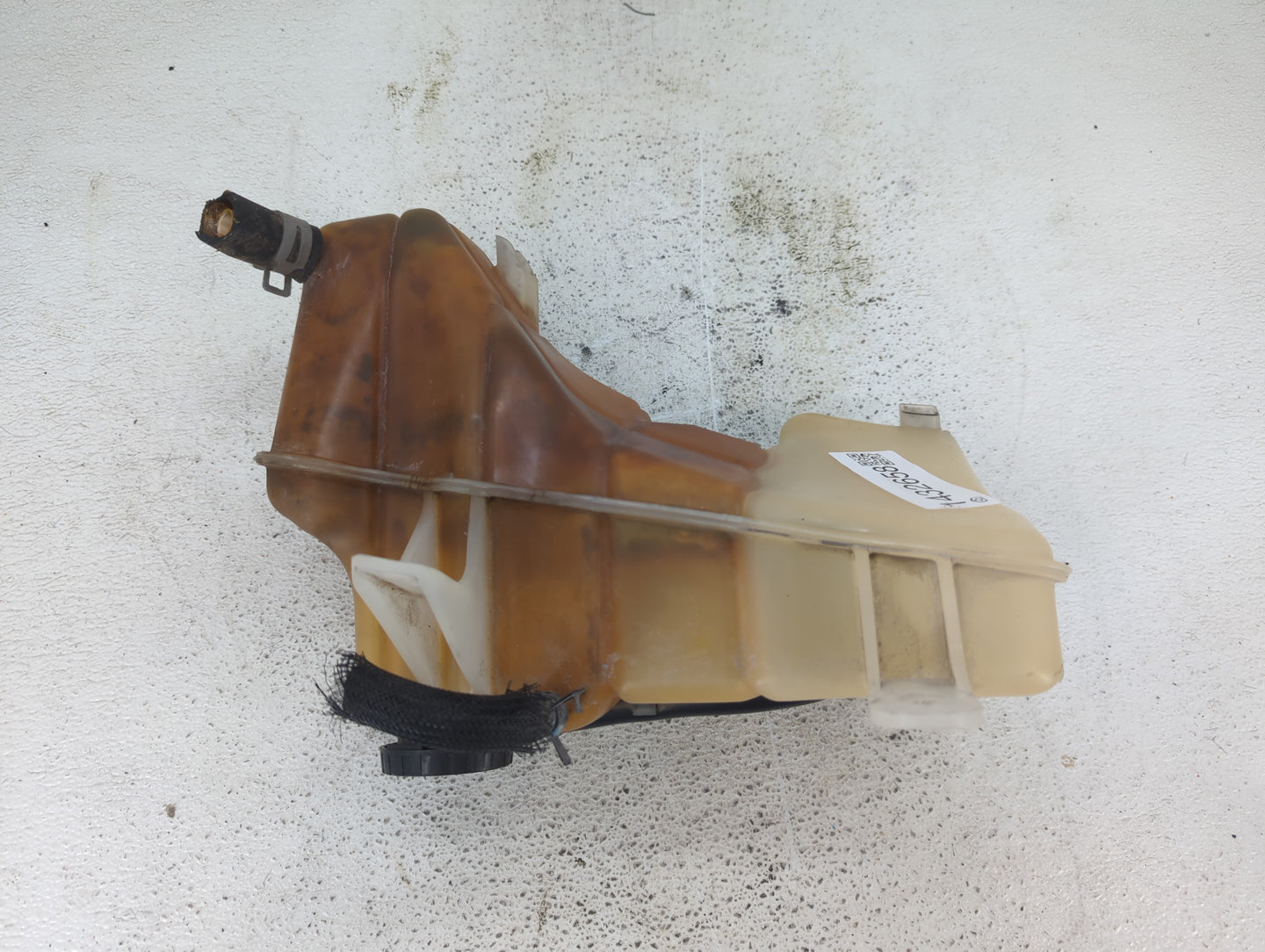 2006-2010 Chrysler 300 Radiator Coolant Overflow Expansion Tank Bottle 1432658 - Oemusedautoparts1.com