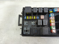 2006-2007 Chrysler 300 Fusebox Fuse Box Panel Relay Module P/N:P04692031AI Fits Fits 2006 2007 OEM Used Auto Parts - Oemused