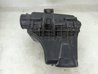 2005-2010 Chrysler 300 Air Cleaner Intake-duct Hose Tube - Oemusedautoparts1.com