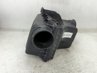 2005-2010 Chrysler 300 Air Cleaner Intake-duct Hose Tube - Oemusedautoparts1.com