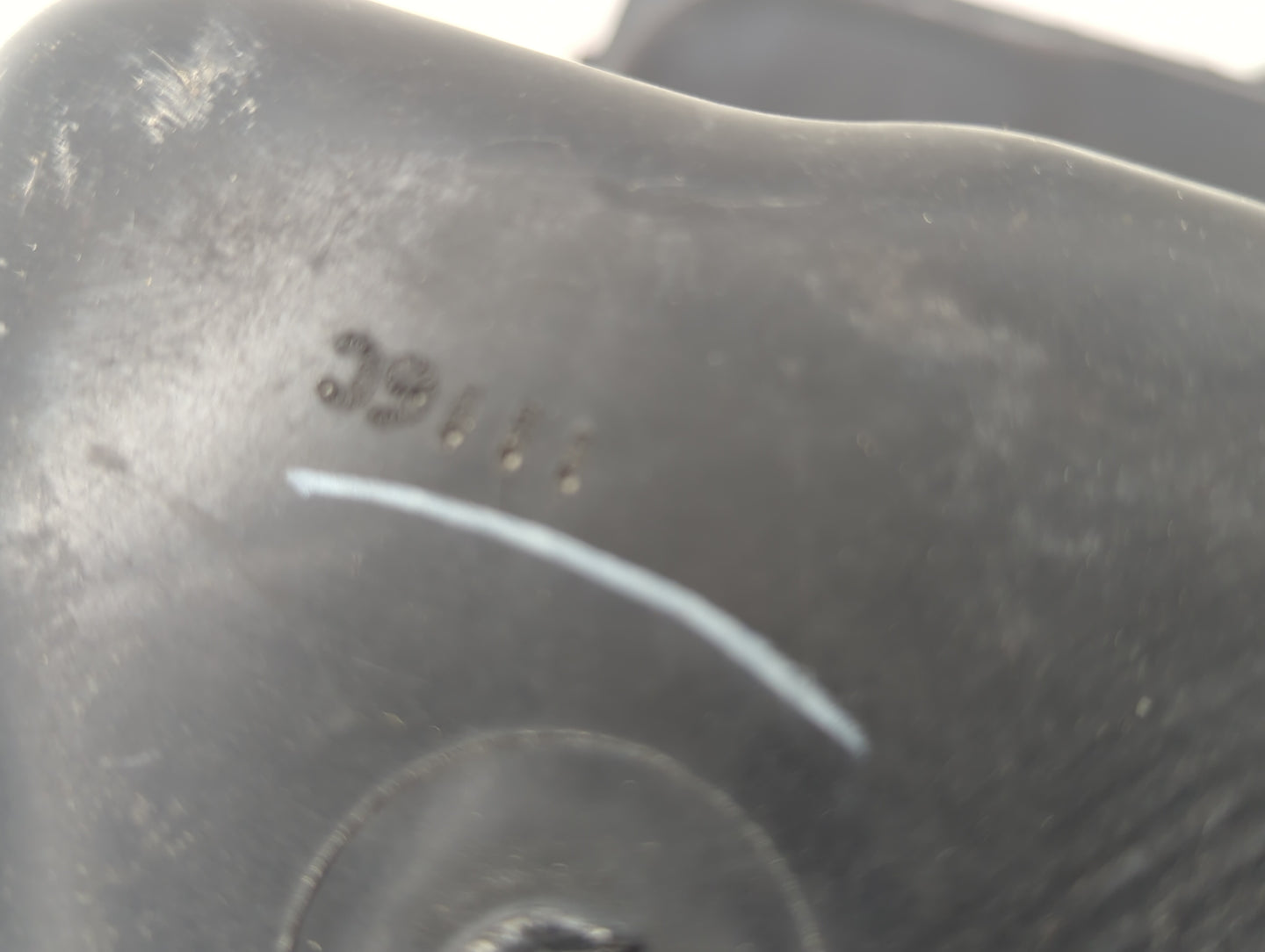 2005-2010 Chrysler 300 Air Cleaner Intake-duct Hose Tube - Oemusedautoparts1.com