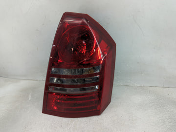 2005-2007 Chrysler 300 Tail Light Assembly Passenger Right OEM P/N:05059164AC Fits Fits 2005 2006 2007 OEM Used Auto Parts -