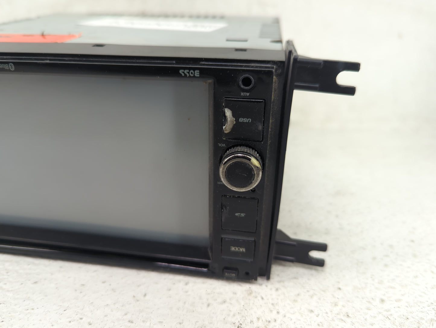 2006 Chrysler 300 Radio AM FM Cd Player Receiver Replacement P/N:BVB9364RC Fits OEM Used Auto Parts - Oemusedautoparts1.com