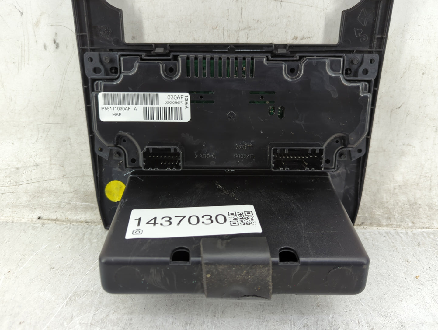 2005-2007 Chrysler 300 Climate Control Module Temperature AC/Heater Replacement P/N:P55111030AF Fits Fits 2005 2006 2007 OEM
