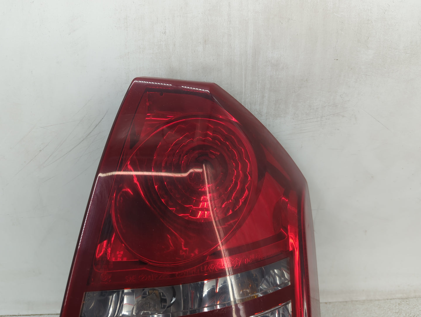 2005-2007 Chrysler 300 Tail Light Assembly Passenger Right OEM P/N:04805852AC Fits Fits 2005 2006 2007 OEM Used Auto Parts -