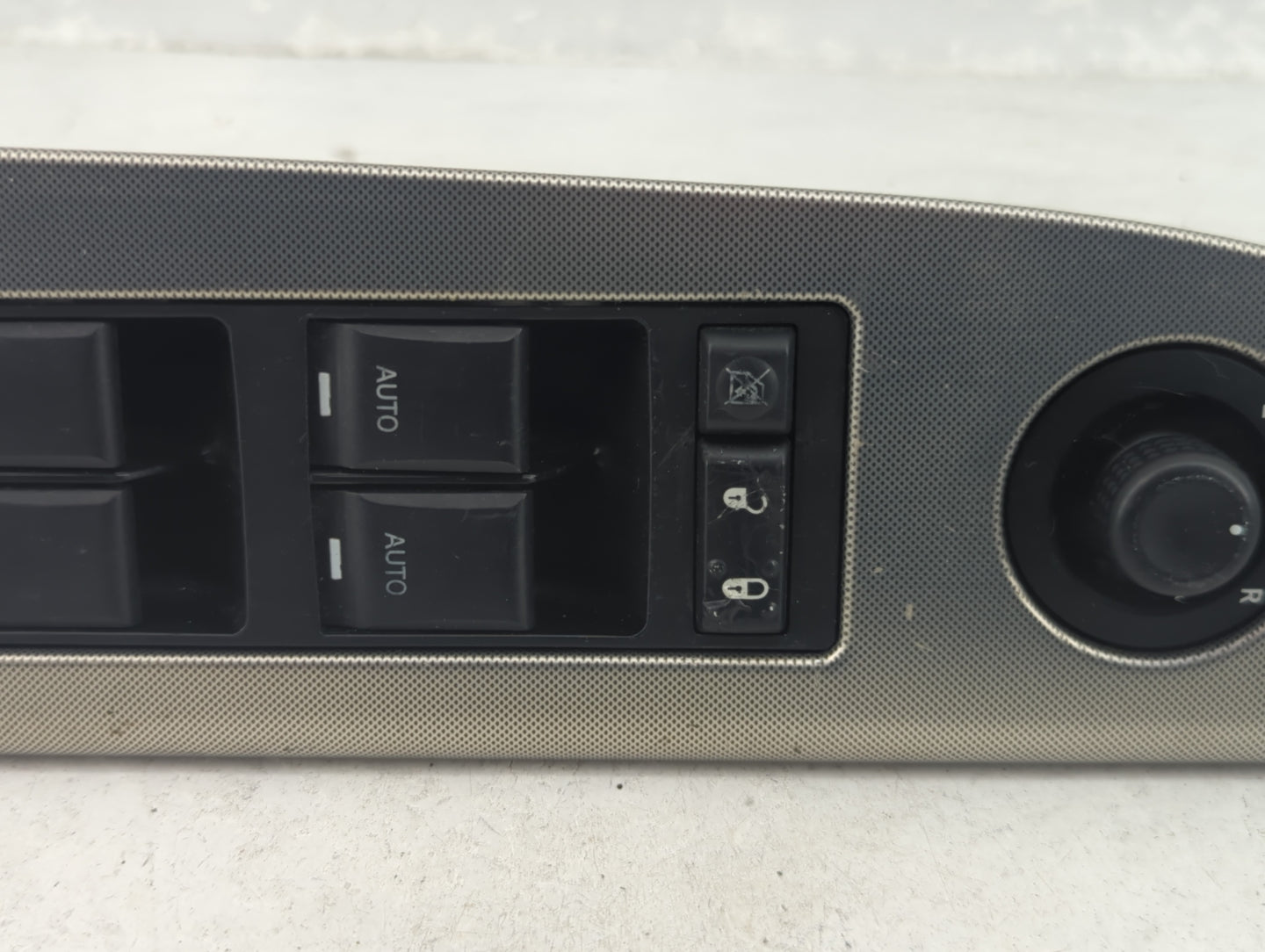 2006-2010 Chrysler 300 Master Power Window Switch Replacement Driver Side Left P/N:04602781AA 0067B Fits OEM Used Auto Parts