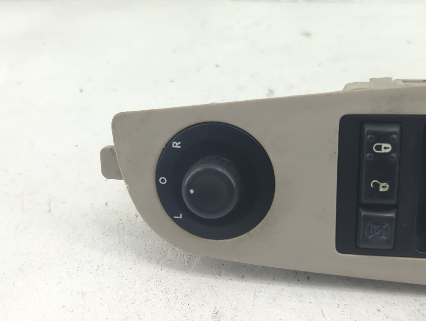 2006-2010 Chrysler 300 Master Power Window Switch Replacement Driver Side Left P/N:04602781AA Fits OEM Used Auto Parts - Oem