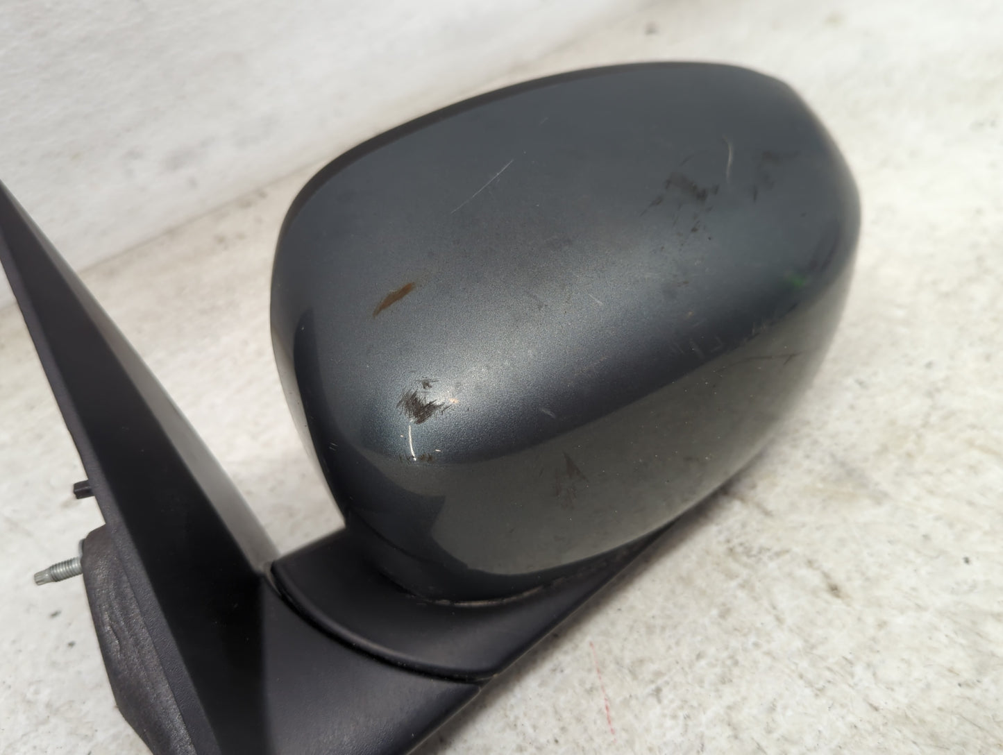 2006 Chrysler 300 Driver Side View Mirror - Left Door Mirror OEM Used - Oemusedautoparts1.com
