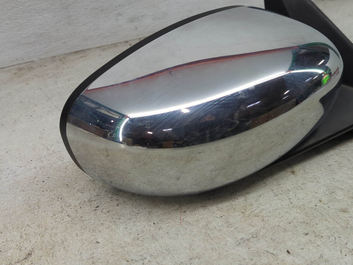 2005-2010 Chrysler 300 Passenger Side View Mirror - Right Door Mirror OEM Used - Oemusedautoparts1.com