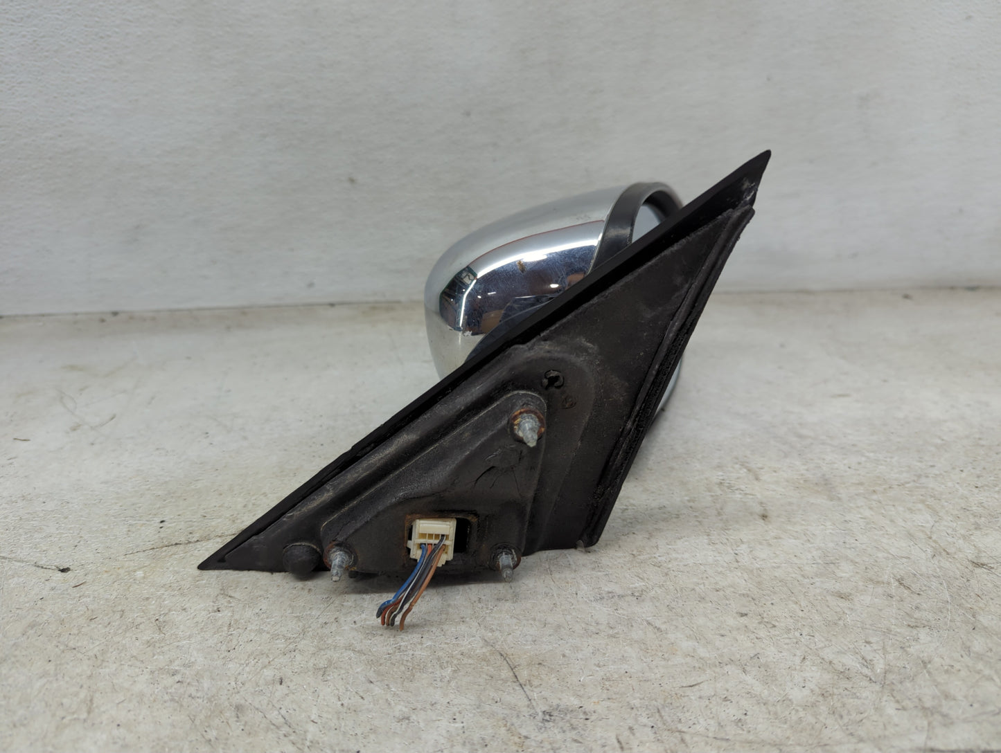 2005-2010 Chrysler 300 Passenger Side View Mirror - Right Door Mirror OEM Used - Oemusedautoparts1.com