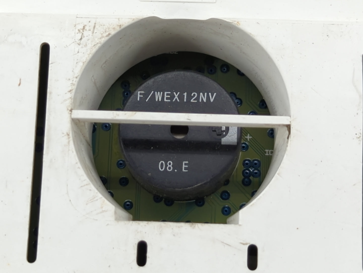 2006 Chrysler 300 Instrument Cluster Speedometer Gauges Fits OEM Used Auto Parts - Oemusedautoparts1.com