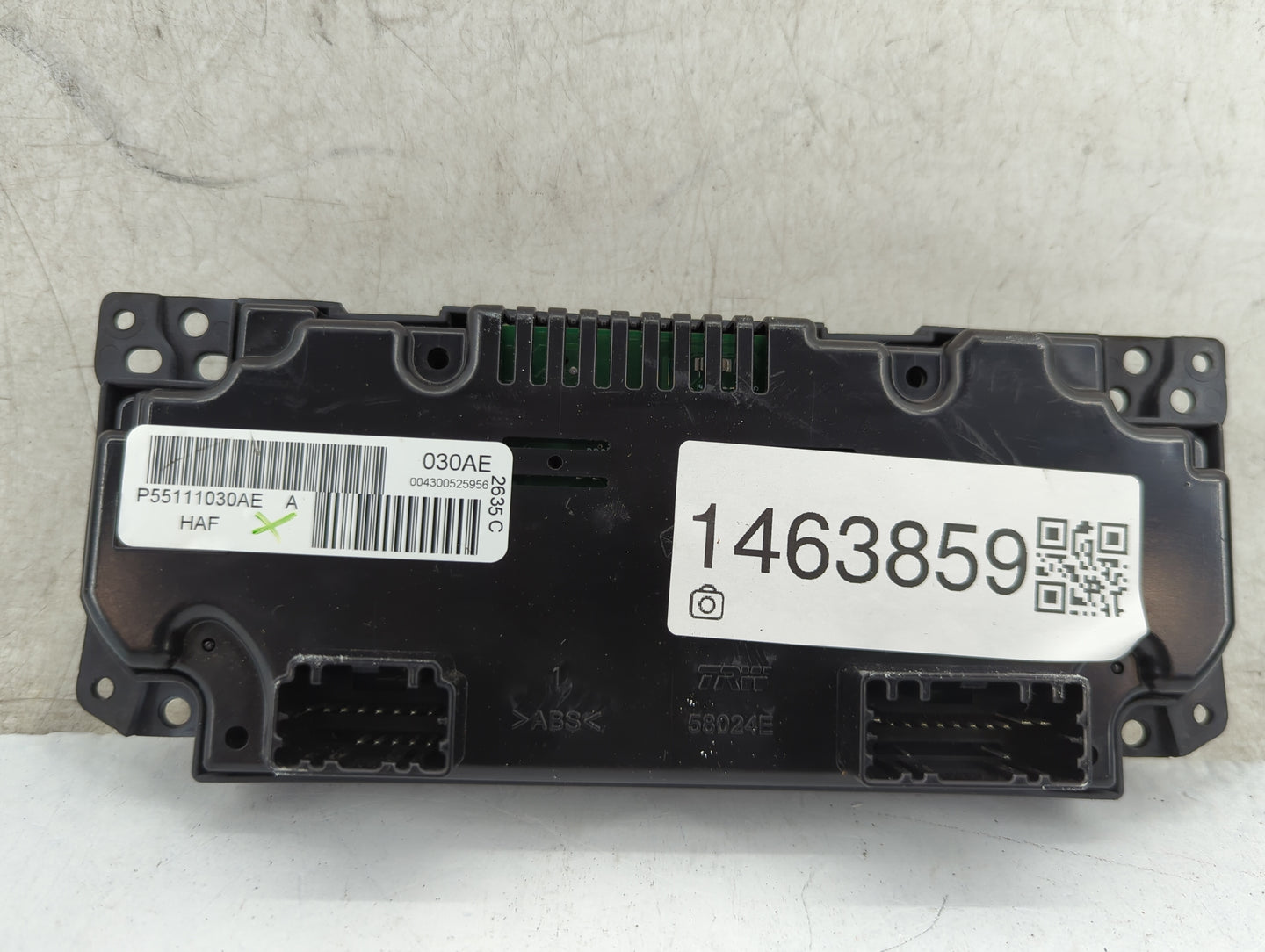 2005-2007 Chrysler 300 Climate Control Module Temperature AC/Heater Replacement P/N:P55111030AE Fits Fits 2005 2006 2007 OEM