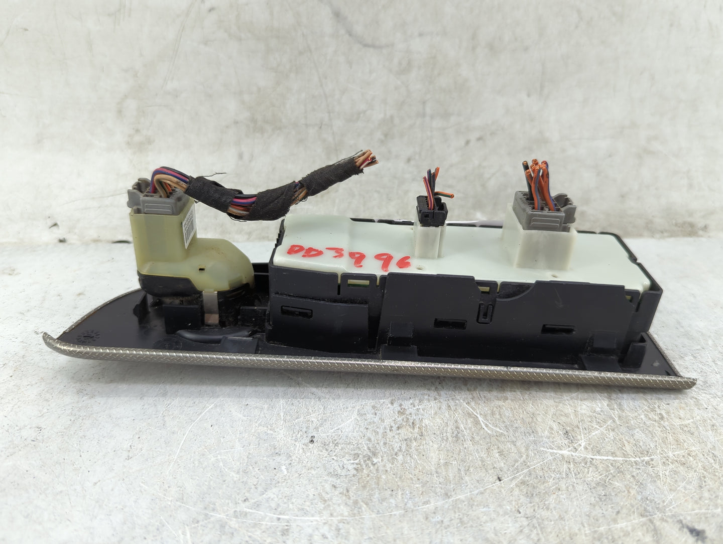 2005-2010 Chrysler 300 Master Power Window Switch Replacement Driver Side Left P/N:56040524AF Fits OEM Used Auto Parts - Oem