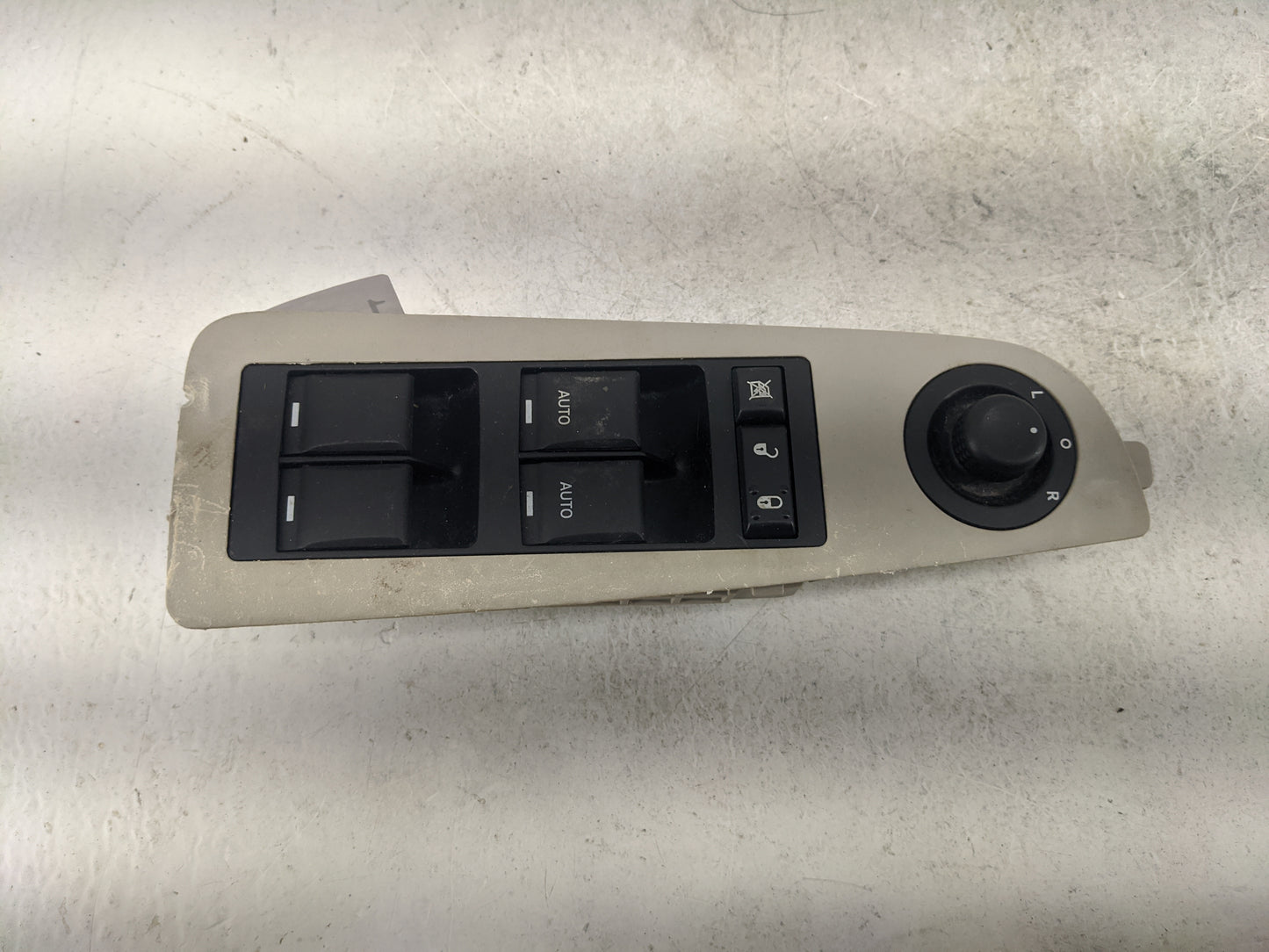 2006-2010 Chrysler 300 Master Power Window Switch Replacement Driver Side Left P/N:04602781AA Fits OEM Used Auto Parts - Oem