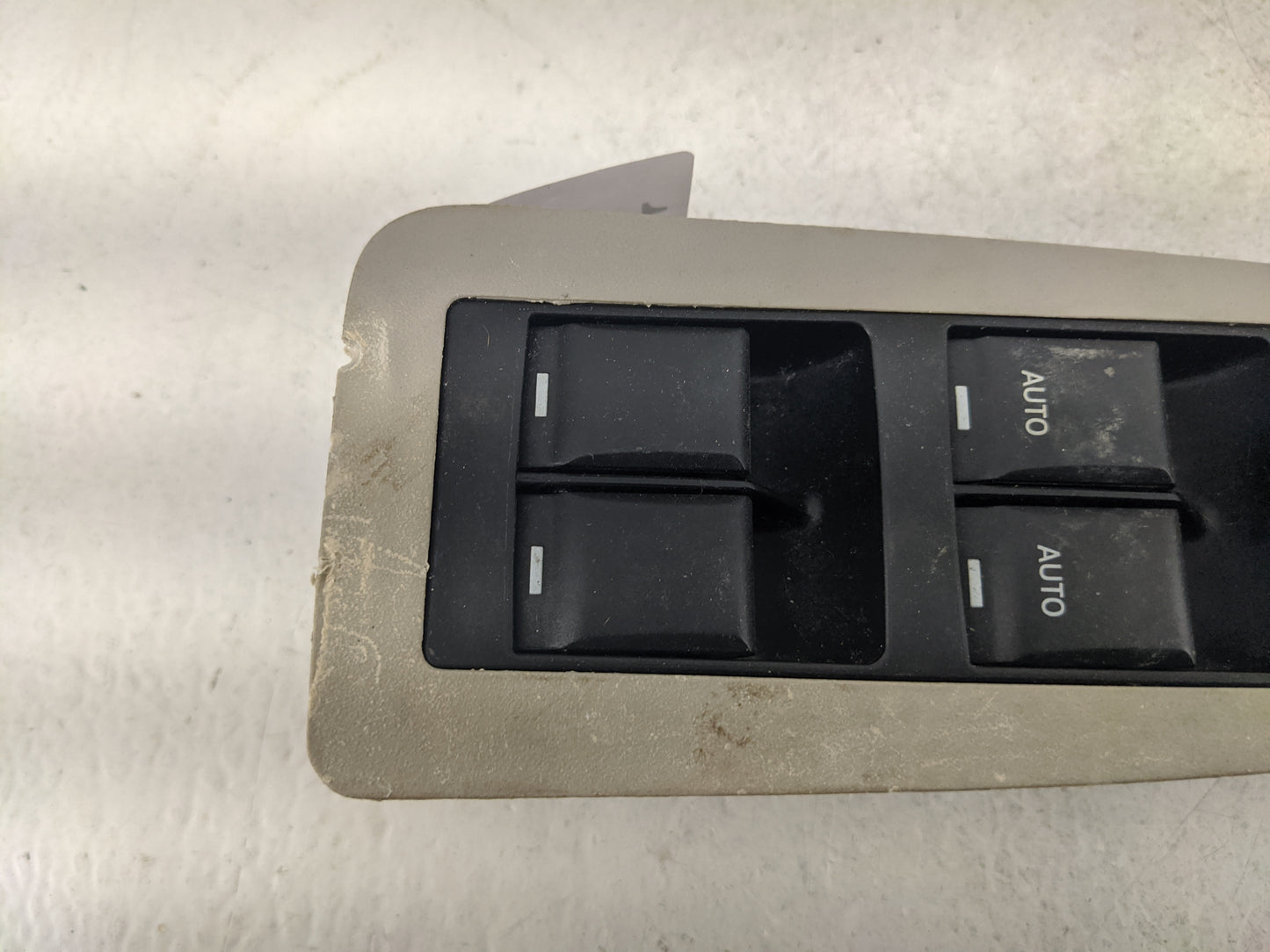 2006-2010 Chrysler 300 Master Power Window Switch Replacement Driver Side Left P/N:04602781AA Fits OEM Used Auto Parts - Oem