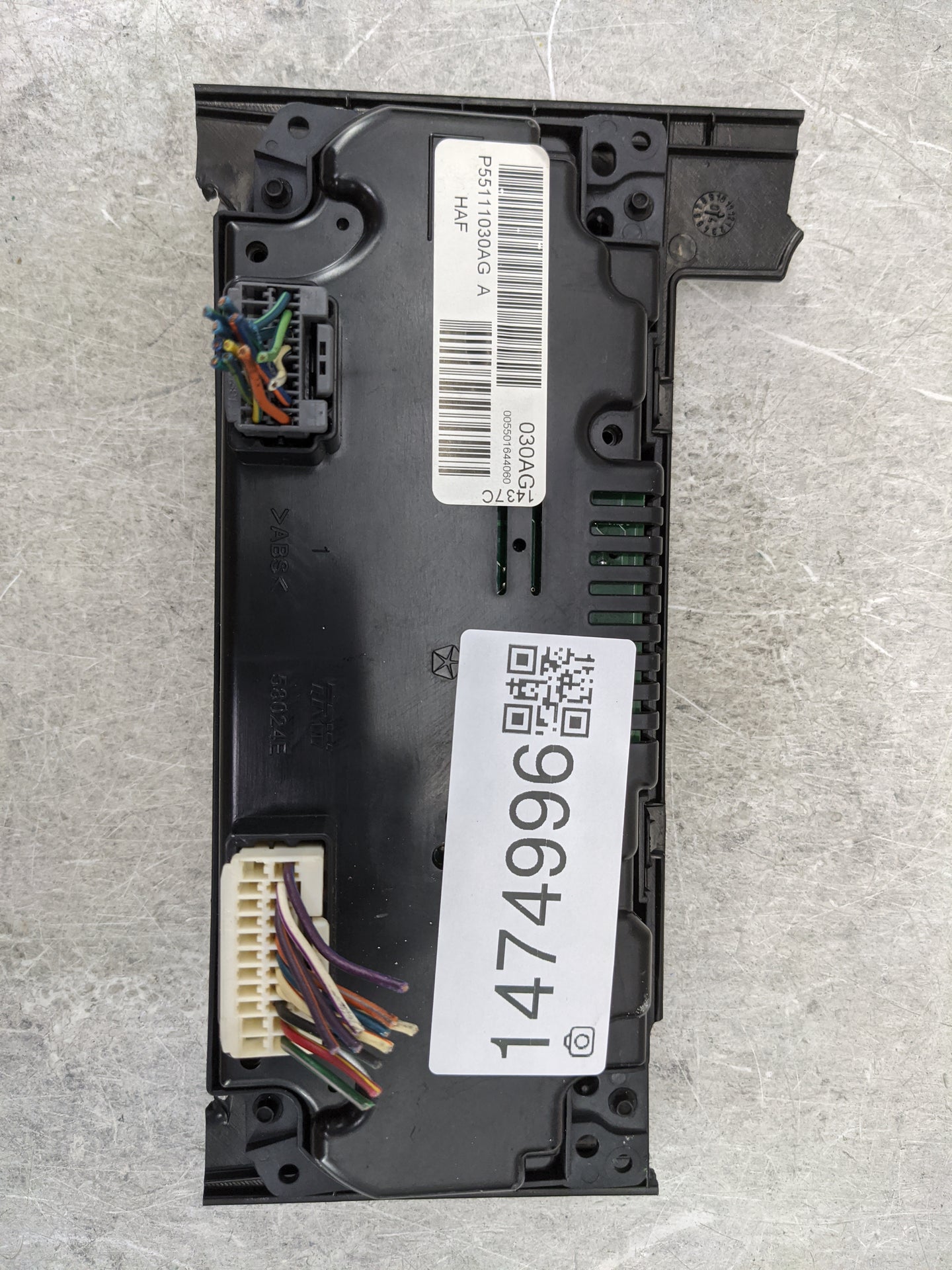 2005-2007 Chrysler 300 Climate Control Module Temperature AC/Heater Replacement P/N:P55111030AG P55111030AGA Fits OEM Used A