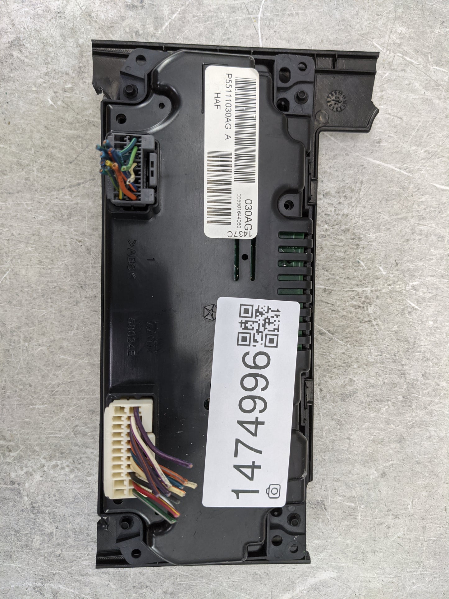 2005-2007 Chrysler 300 Climate Control Module Temperature AC/Heater Replacement P/N:P55111030AG P55111030AGA Fits OEM Used A