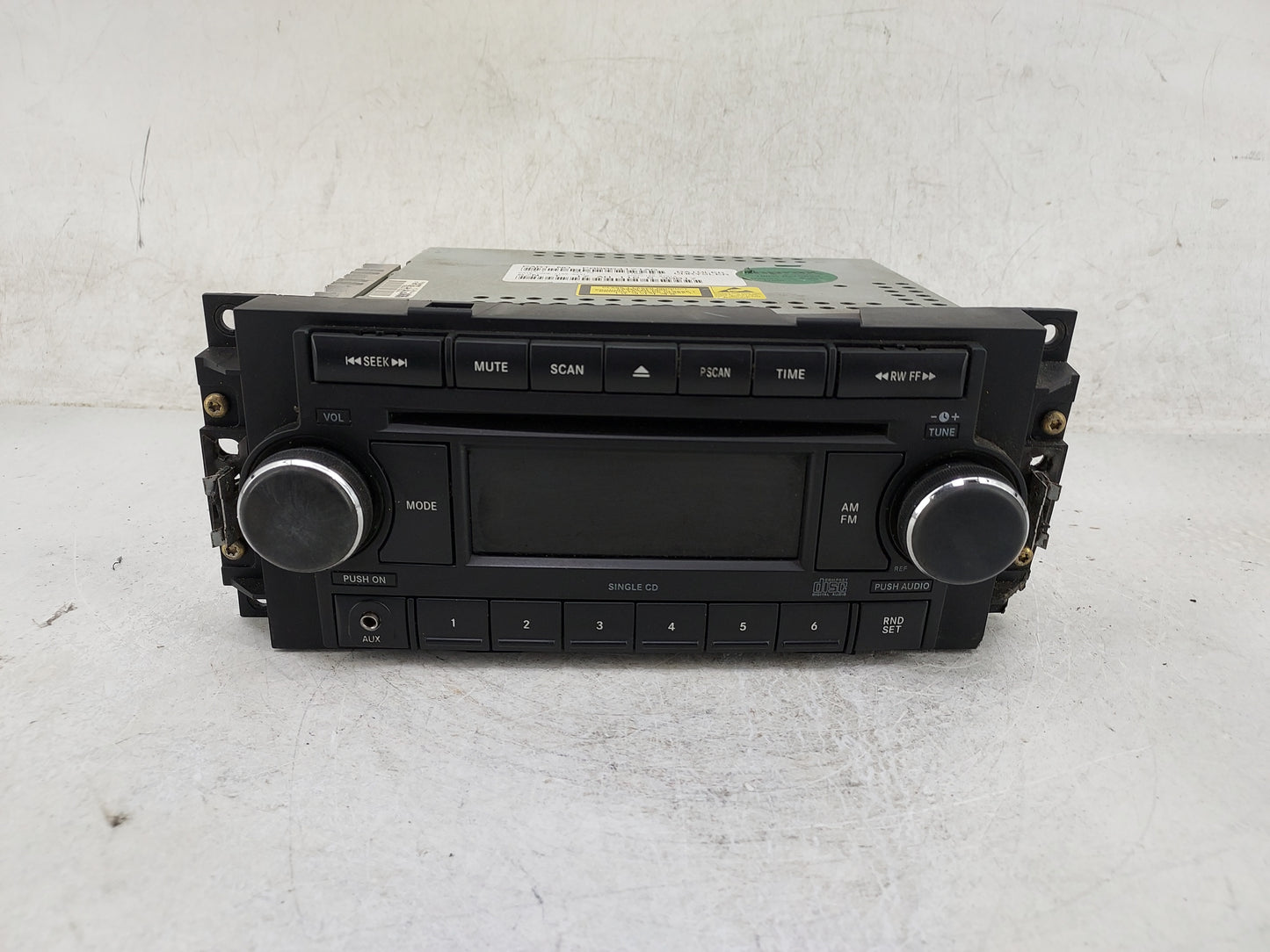 2005-2007 Chrysler 300 Radio AM FM Cd Player Receiver Replacement P/N:P05064171AG Fits Fits 2005 2006 2007 2008 2009 OEM Use